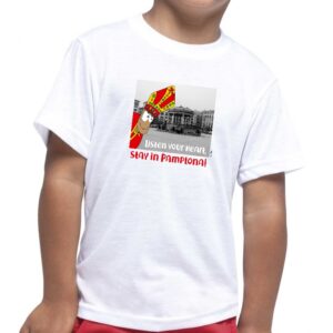 Camiseta Stay in Pamplona modelo, kids