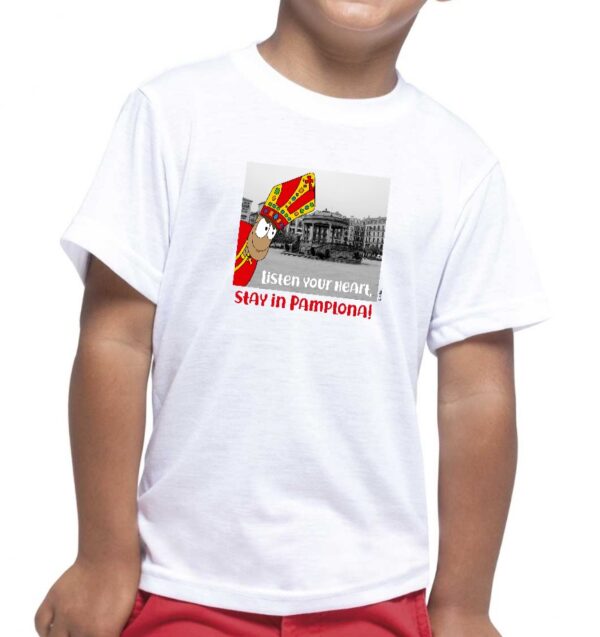 Camiseta Stay in Pamplona modelo, kids